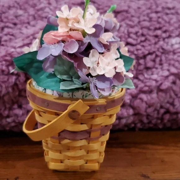 Longaberger minature basket - Picture 2 of 6
